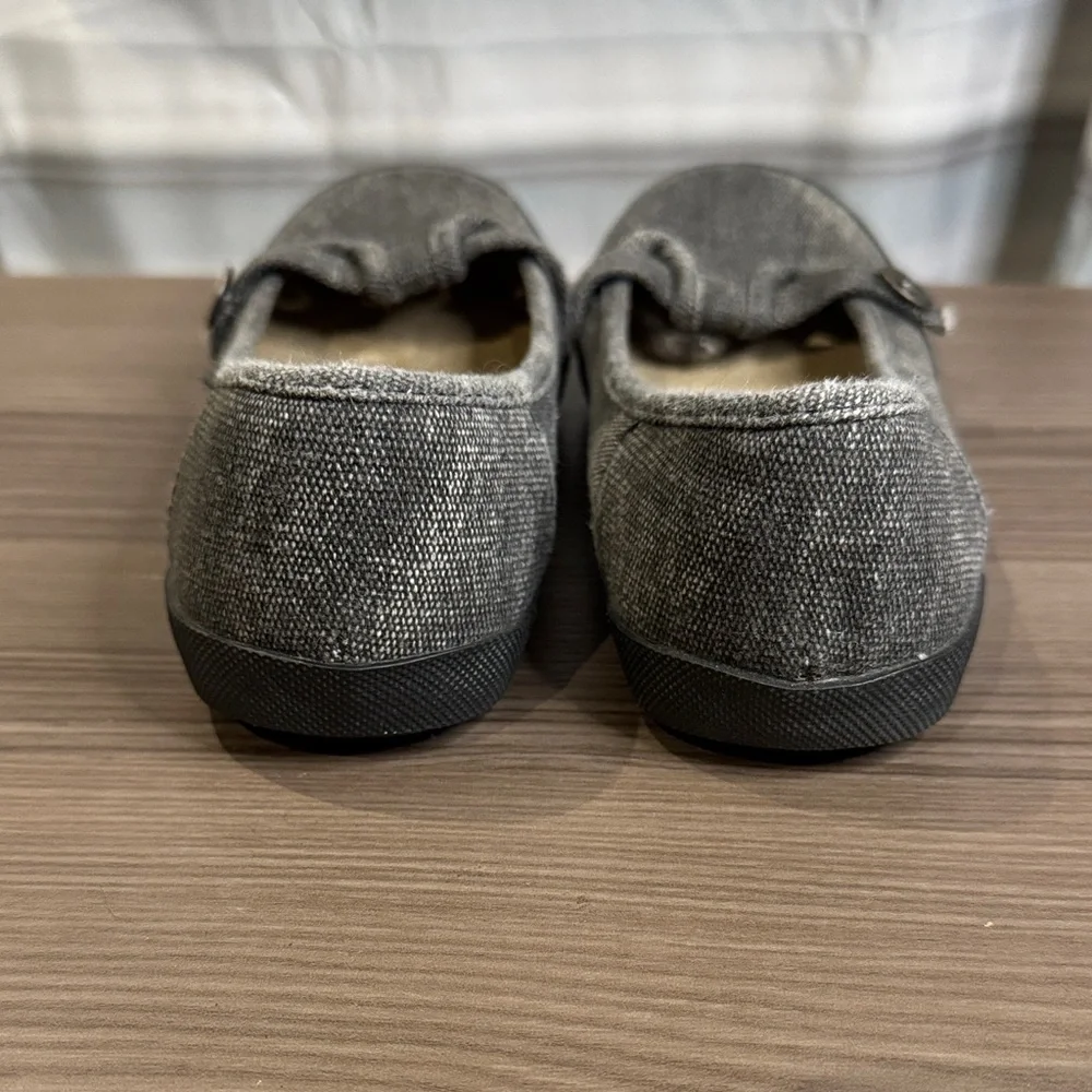 Massimo black button comfortable